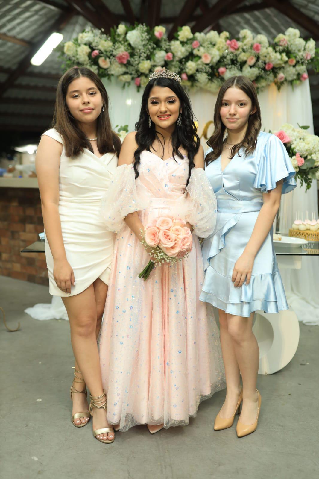 15 años de la querida Ana Marilyn Bustillo