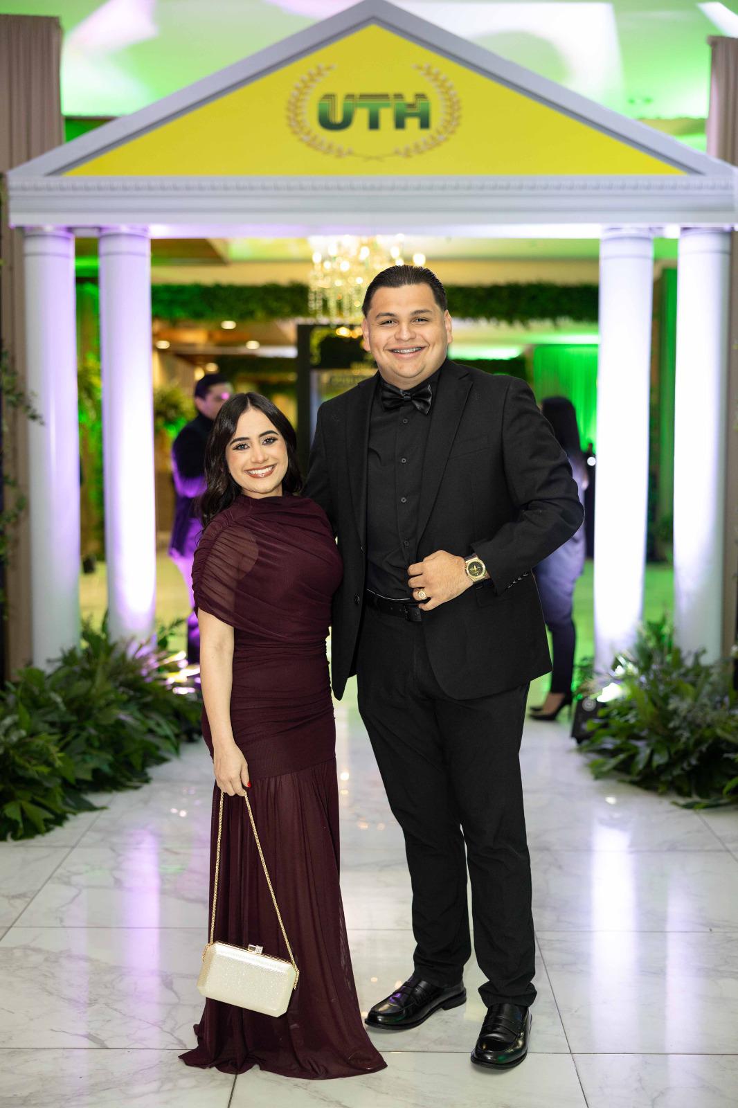 Elegancia y alegría: Así se vivió la celebración del 40 aniversario de la UTH