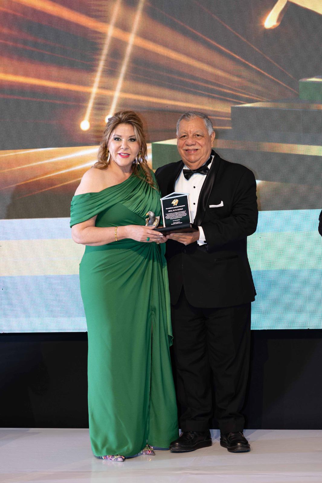 Elegancia y alegría: Así se vivió la celebración del 40 aniversario de la UTH
