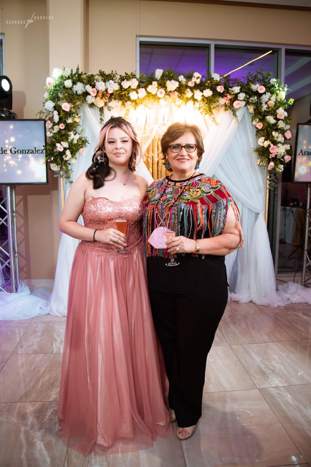 60 primaveras de Aracely Gonzalez