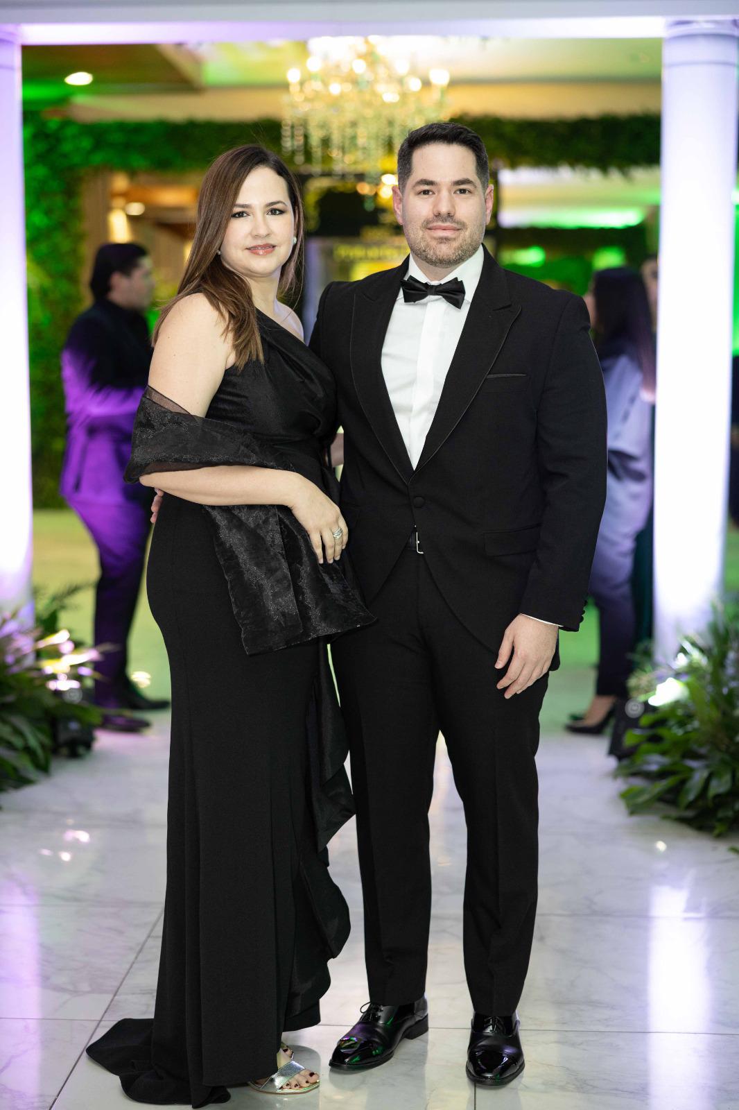 Elegancia y alegría: Así se vivió la celebración del 40 aniversario de la UTH