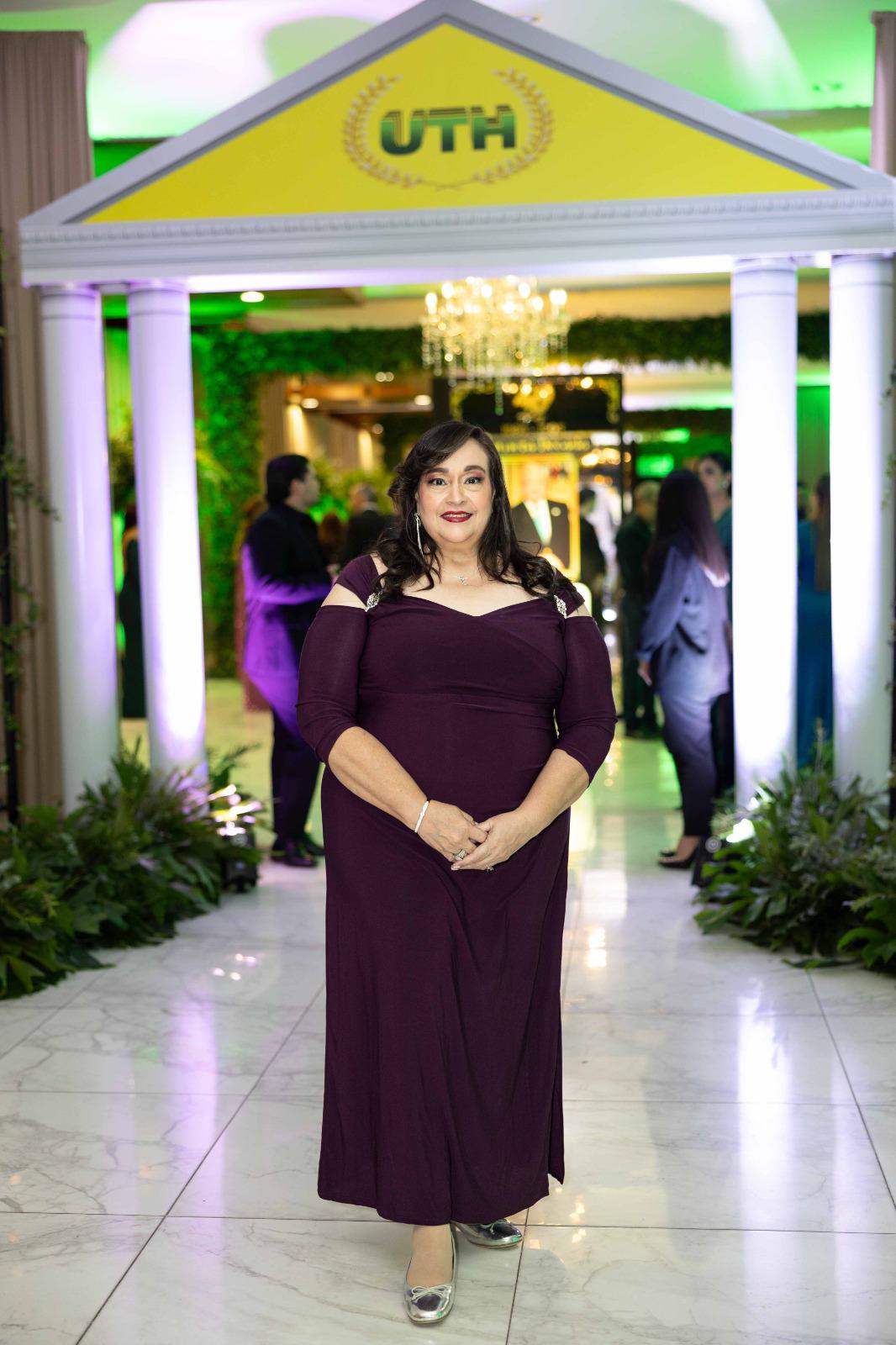 Elegancia y alegría: Así se vivió la celebración del 40 aniversario de la UTH