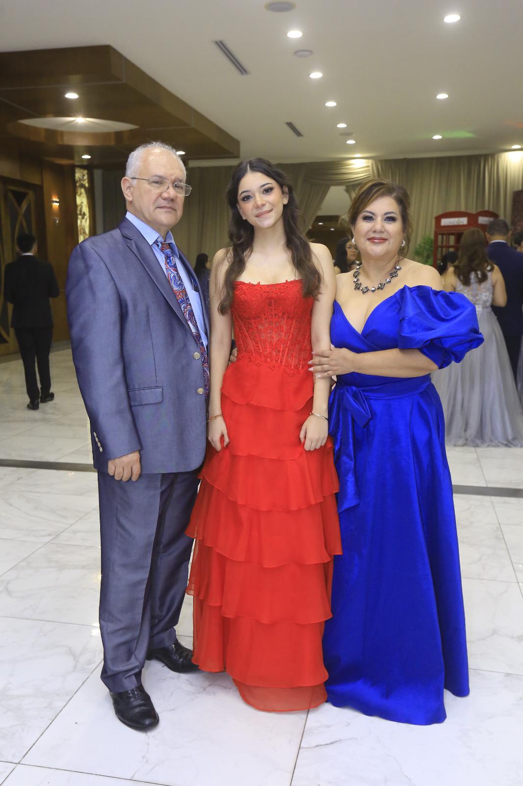 Seniors de la Escuela Franciscana celebran su fiesta de graduación 2026