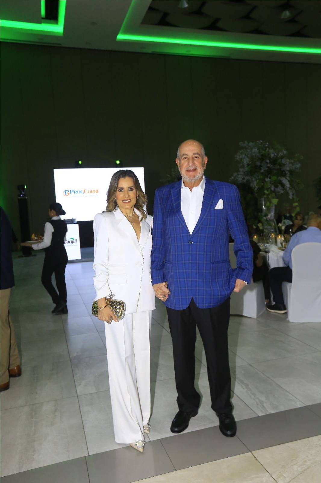 Realizan homenaje por su trayectoria empresarial a Flabio Tinoco