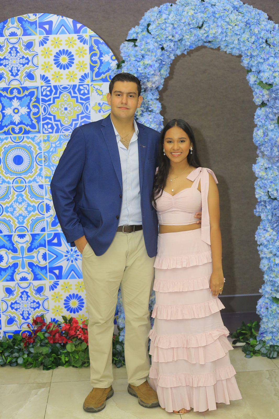 Seniors 2026 de la Franciscan School & Institute celebran desayuno