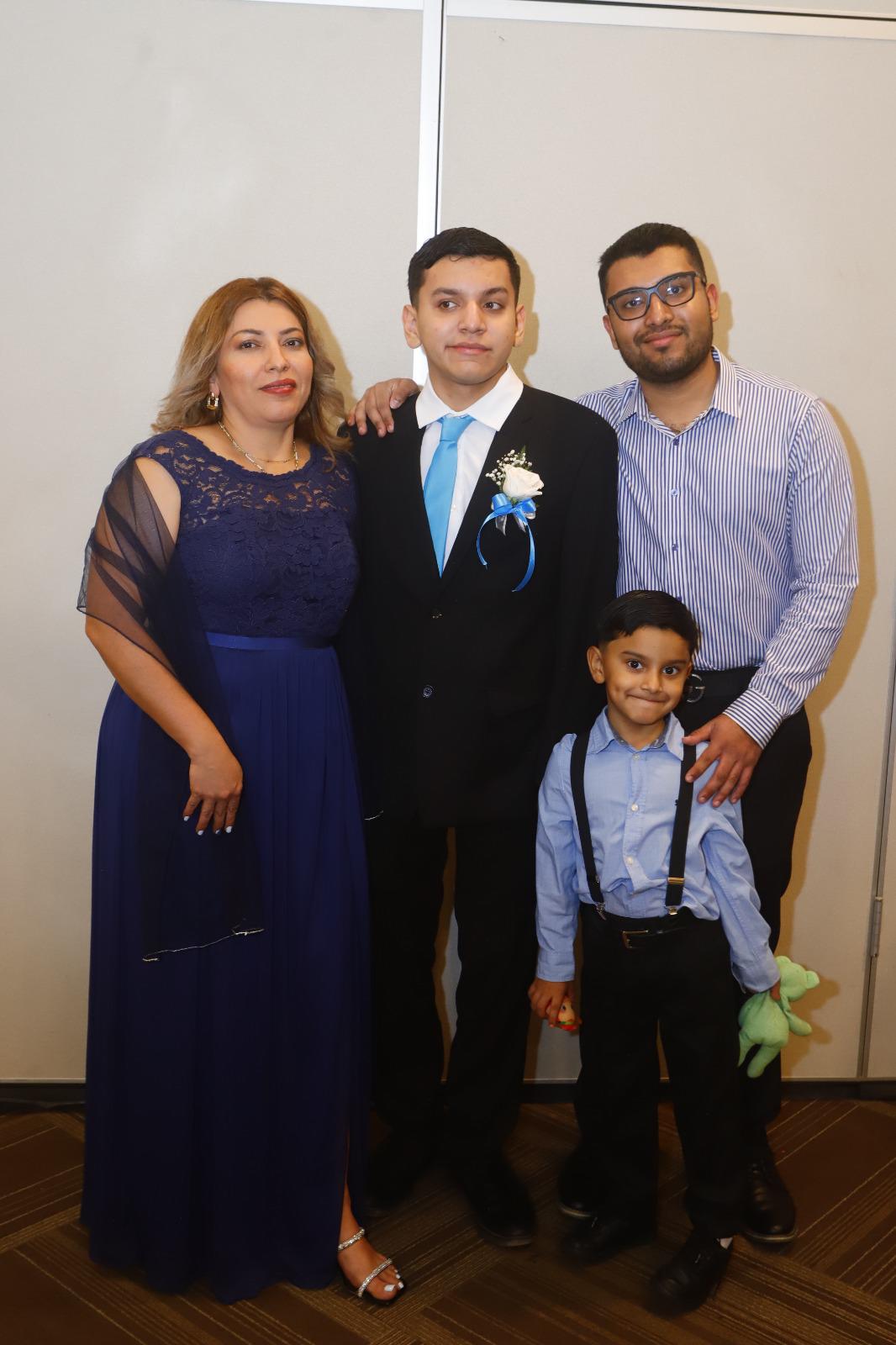 Seniors 2026 de la Canaan Christian Academy festejan su graduación