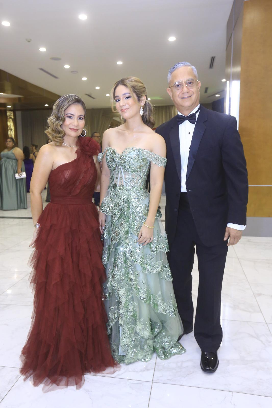 Seniors de la Escuela Franciscana celebran su fiesta de graduación 2026