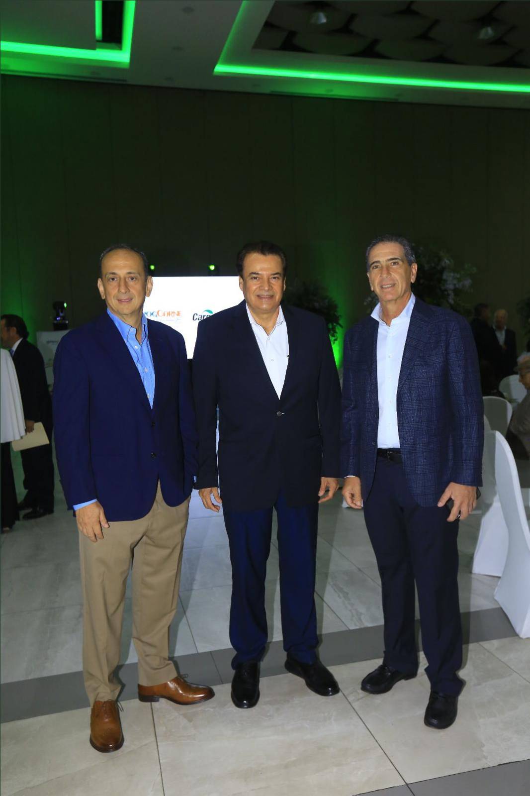Realizan homenaje por su trayectoria empresarial a Flabio Tinoco