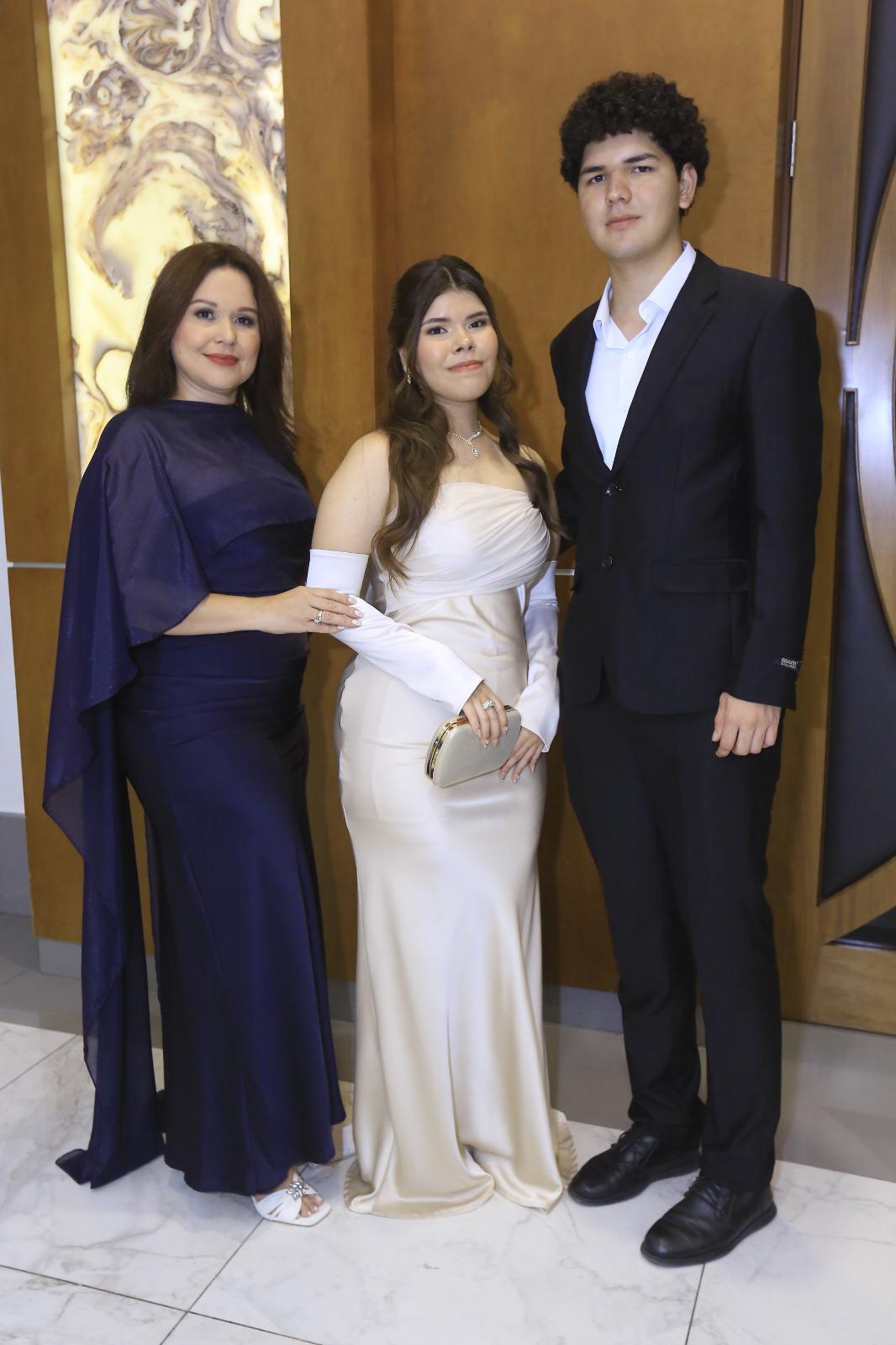 Seniors de la Escuela Franciscana celebran su fiesta de graduación 2026