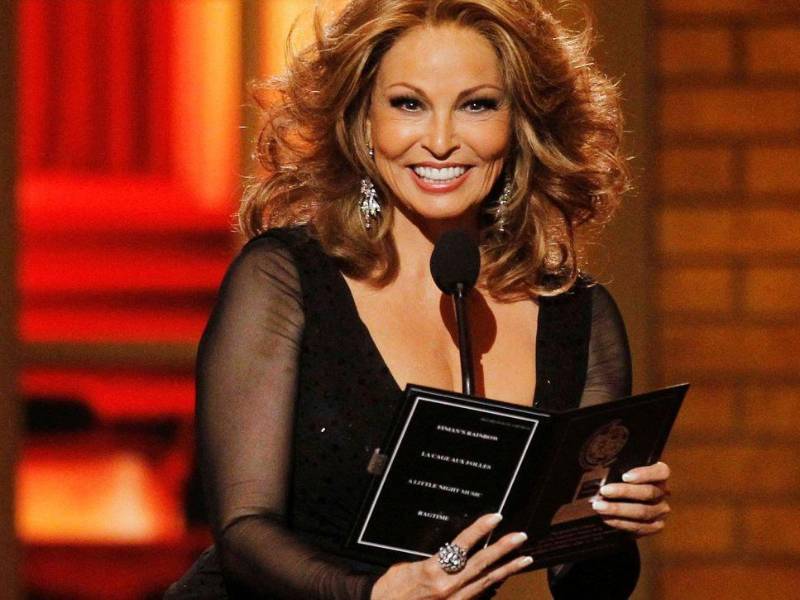 La actriz estadounidense Raquel Welch, recordada por filmes como “One Million Years B.C.” y por ser un icono sexual de la década de los sesenta, falleció el pasado febrero a los 82 años tras una enfermedad.