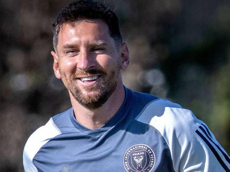 Con Messi como referente, el Inter Miami anunció en diciembre la incorporación del delantero uruguayo Luis Suárez.