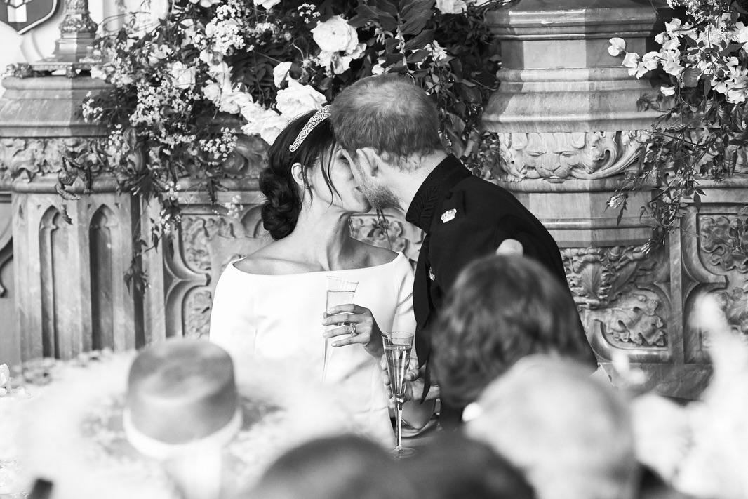 Meghan Markle publica fotos inéditas de su boda con Harry