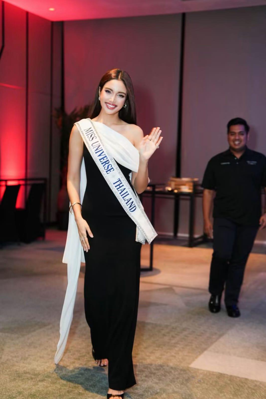 Una corona no te convierte en reina: Miss Tailandia cuestiona a Miss Universo