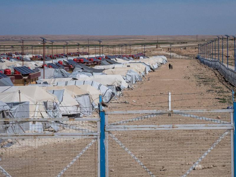 El campo de detención Al Hol, en el desierto sirio, alberga a familiares de ISIS. Otro campo, Roj, está cerca.