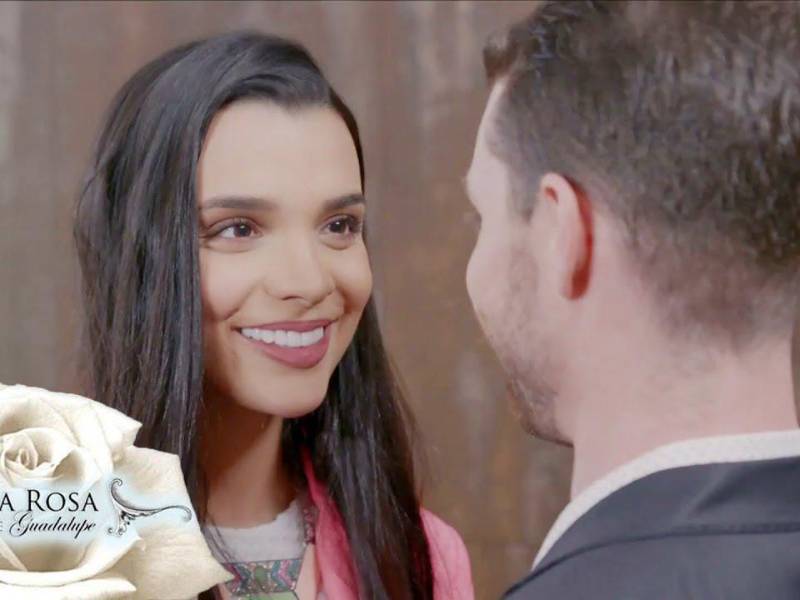 Esperanza, superación, solidaridad y valores son algunas de las reflexiones que dejan los capítulos de La Rosa de Guadalupe, programa televisivo que lleva 17 años ininterrumpidos al aire.Sin embargo, existen varios retos en la producción para que estas historias de actualidad lleguen a la pantalla chica.