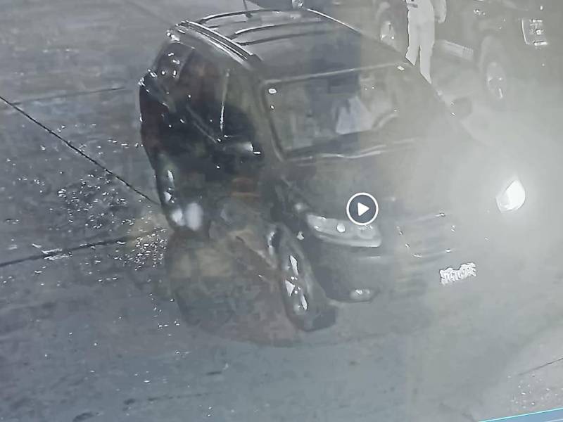 La policía busca el vehículo y al conductor que embistió a Geny Antonio Meléndez, el cual ya fue identificado con las cámaras de vigilancia.