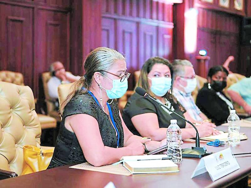 Las mujeres son víctimas no solo de violencia física sino sicológica con grandes repercusiones, explicaron en conferencia.