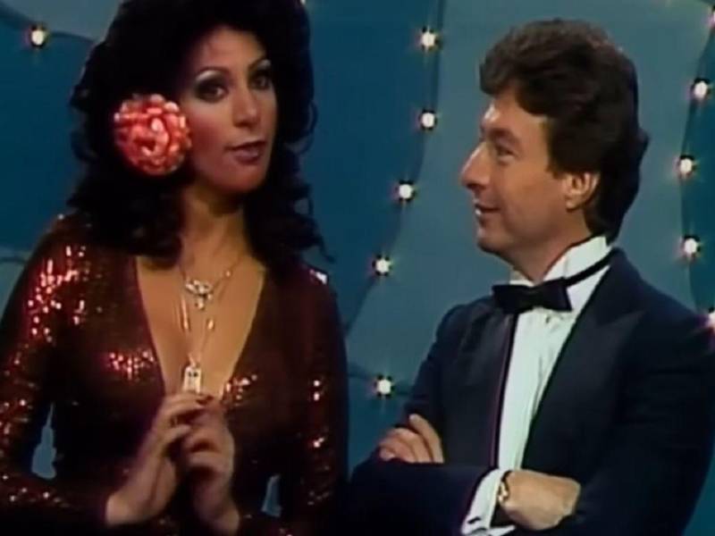 Gina Montes junto a César Costa durante uno de los programas de La Carabina de Ambrosio.