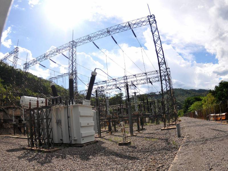 La Enee enfrenta retos financieros y operativos que repercuten en el costo del servicio eléctrico para los hondureños.