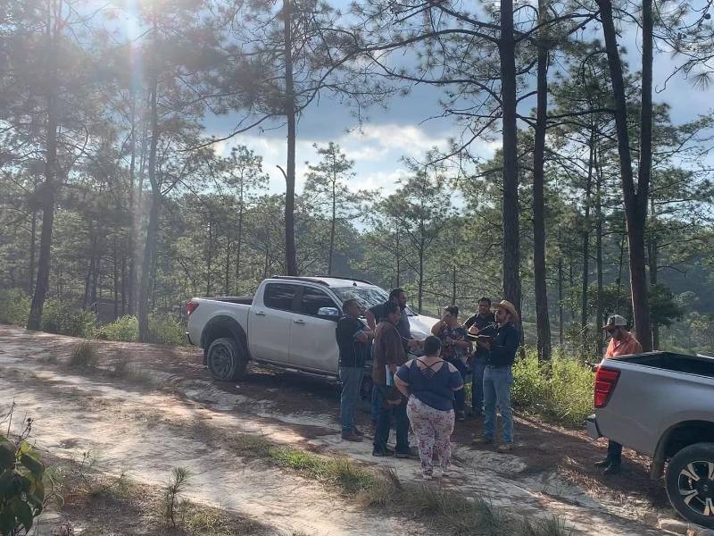 Un grupo de regidores y un equipo técnico de la municipalidad realizaron una inspección en la zona de El Cerro Partido, que es uno de los pulmones verdes cercano al casco urbano de Santa Rosa de Copán.