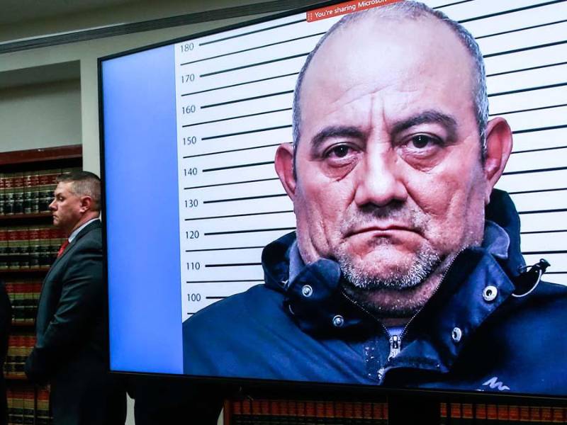 El jefe de la banda criminal colombiana Clan del Golfo, Dairo Antonio Úsuga, alias Otoniel, compareció este jueves por primera vez ante la justicia estadounidense tras ser extraditado la víspera desde Colombia, en una vista en la que se declaró no culpable y solicitó un juicio con jurado.