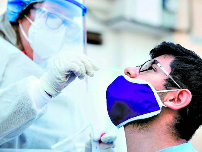 <b>Las autoridades sanitarias hacen un llamado a la población a que acuda a los centros en primeros síntomas.</b>