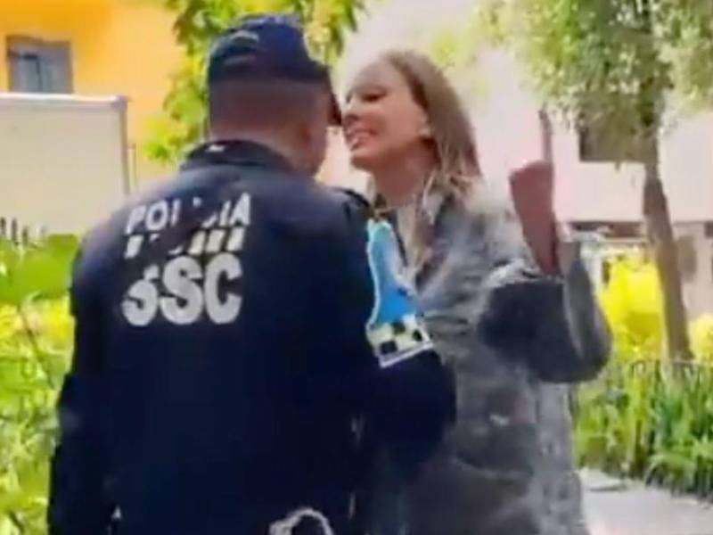 Una actriz y modelo argentina protagoniza una polémica en México luego de que se viralizara un video en el que lanza insultos racistas contra un agente de tránsito en una de las colonias más privilegiadas de la Ciudad de México.