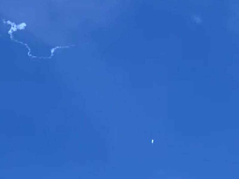 Un misil de 400,000 dólares terminó en el agua en el primer intento de un caza estadounidense por derribar un objeto volador sobre el lago Hurón.