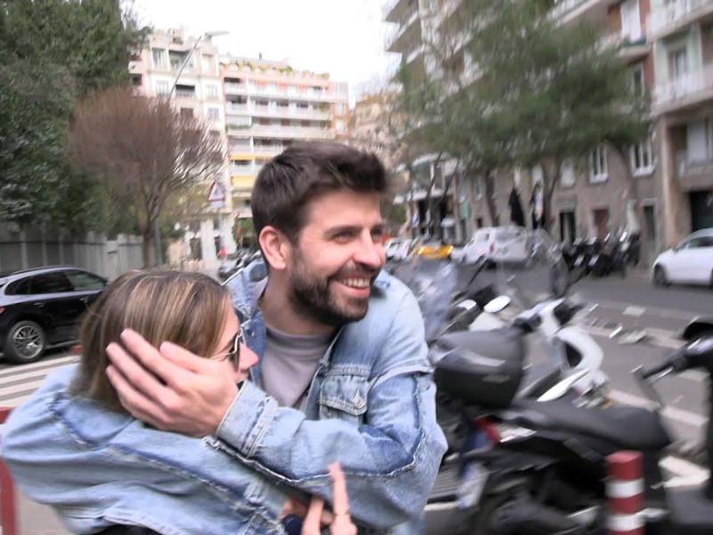 Clara Chía Marti y Piqué en las calles de Barcelona, el pasado lunes.