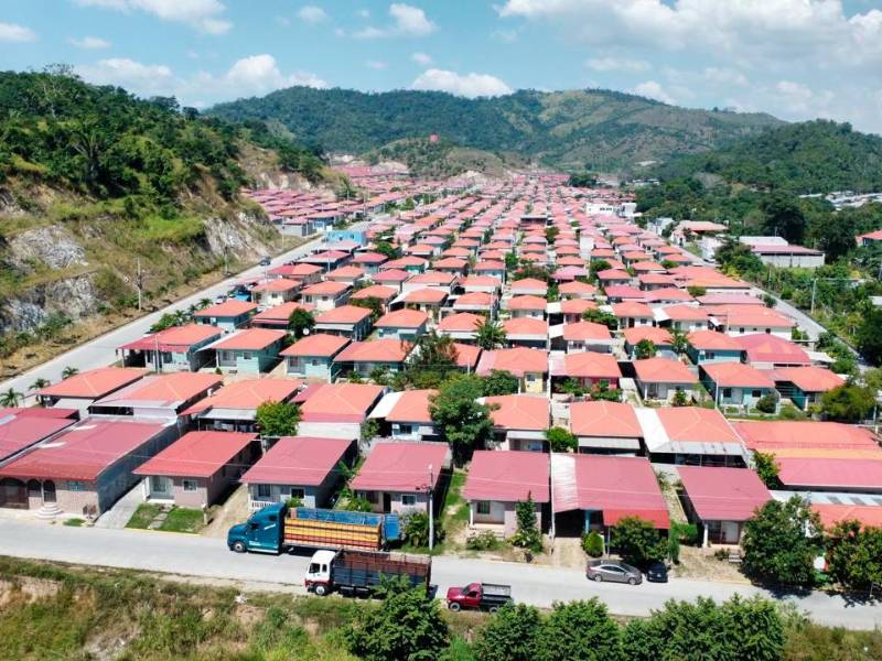 <b><span class=mln_uppercase_mln>Proyecto.</span></b> Bosques de Jucutuma es el proyecto de vivienda social más grande en San Pedro Sula con tres etapas.<span class=mln_uppercase_mln> Foto: Melvin Cubas.</span>