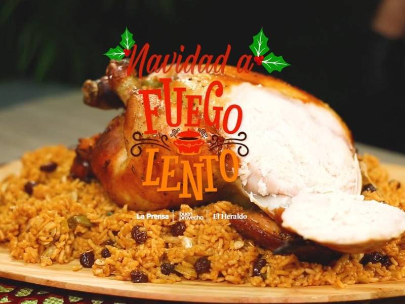El pollo al romero relleno de arroz es una receta fácil de preparar.