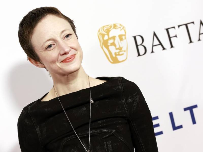 El comunicado no menciona a la actriz Andrea Riseborough, quien sorprendió al ser nominada como Mejor actriz con la pequeña película independiente “To Leslie”.