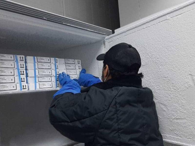 El gobierno de Estados Unidos donó este jueves un nuevo lote de 300,690 vacuna Pfizer contra el coronavirus.