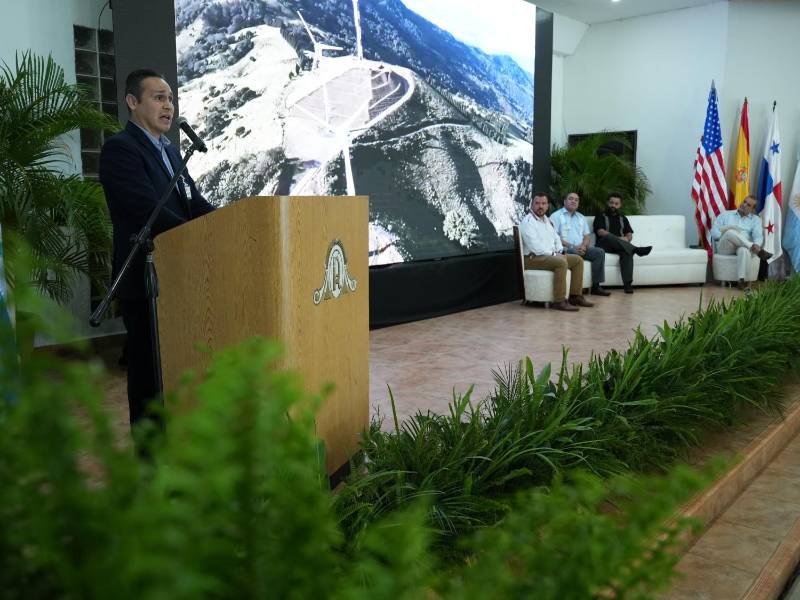 Los expositores internacionales del foro de Turismo Sostenible, deliberaron acciones sobre la oportunidad del turismo sostenible ante el desafío que representa la vulnerabilidad de los destinos turísticos por los efectos del cambio climático.