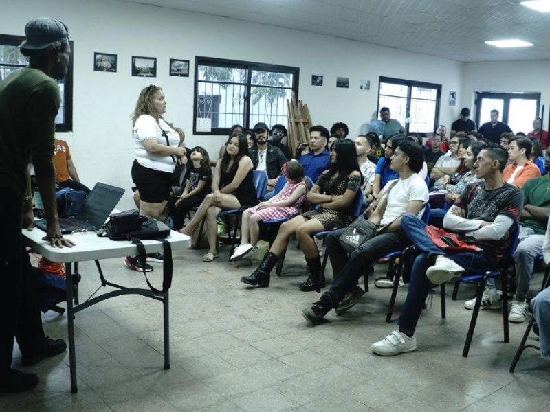 Los actores también participaron en talleres de interpretación.