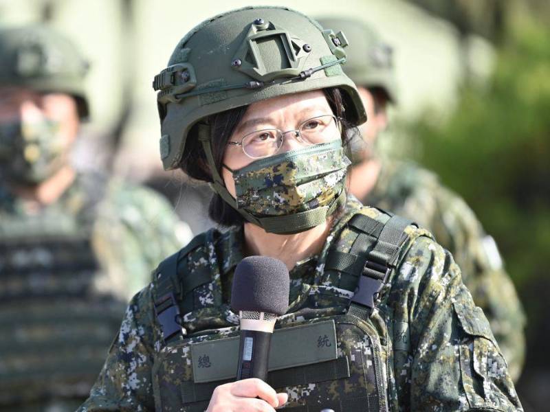 El Gobierno de la presidenta Tsai Ing-wen permitirá que las mujeres puedan ser entrenadas para el combate con los reservistas.
