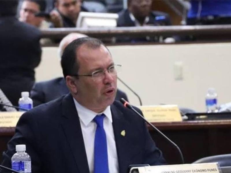 Reynaldo Ekónomo, candidato a diputado y actual parlamentario del Congreso Nacional.