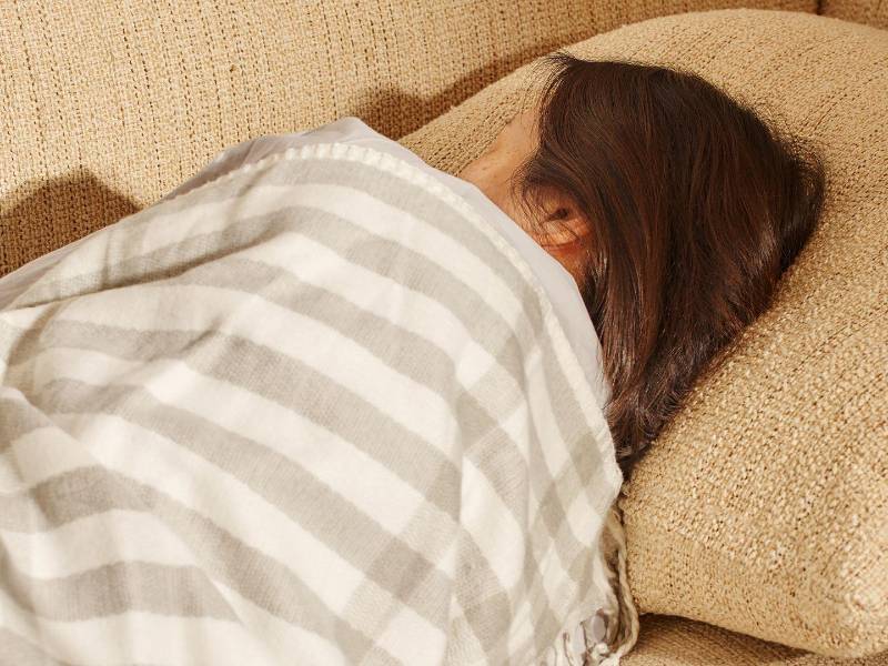 Las investigaciones sugieren que la mayoría de los adultos en Estados Unidos no tienen un horario de sueño constante.