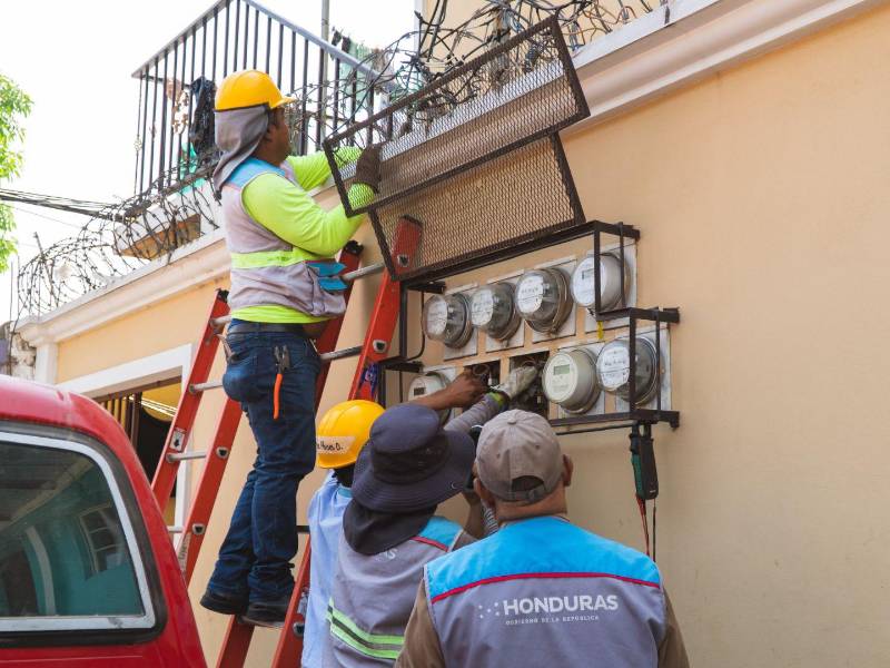 El PNRP tiene a su disposición 1,988 empleados, pero los resultados no reflejan avances sustanciales en la reducción de pérdidas.