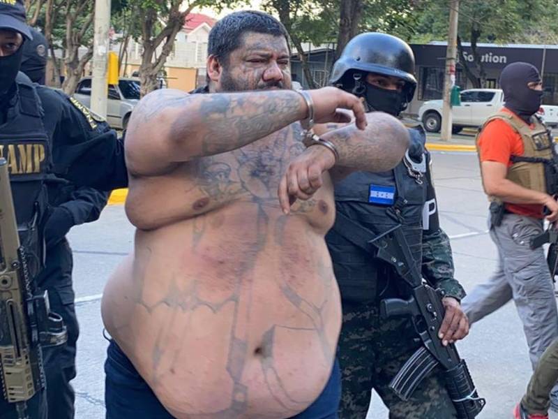 El cabecilla de la Mara Salvatrucha al momento de ser capturado.