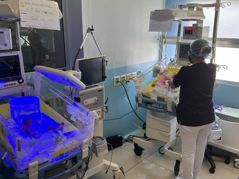 La UCI del Rivas atiende a estos bebés pero una gran mayoría fallecen por sus complicaciones.