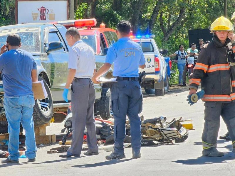<b>Los hermanos Ligia y Allan Morazán perdieron la vida ayer al ser embestidos cuando viajaban en una motocicleta. </b>