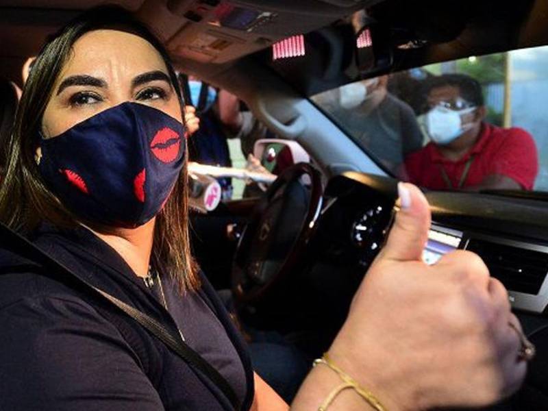 Foto de archivo del día que Rosa Elena de Lobo quedó en libertad.