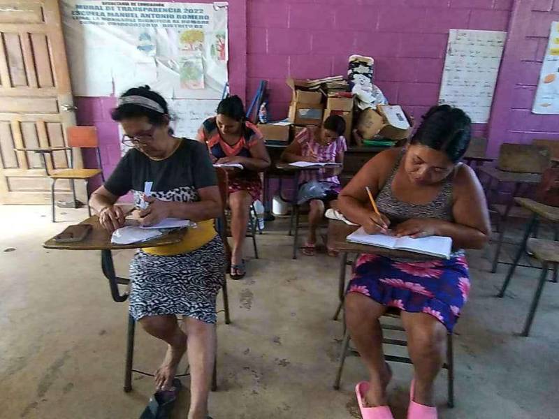 En Cortés hay más de 1,900 personas mayores de 15 años inscritas en el programa de alfabetización.