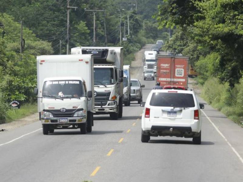 Decenas de miles de vehículos utilizan esa vía a diario en el occidente de Honduras.