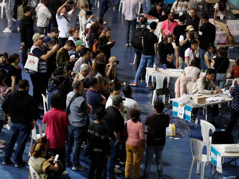 Candidatos en contienda han pedido un escrutinio físico y legal de las actas en el que no haya margen para manipulación informática ni interpretación narrativa.