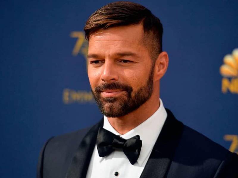 Ricky Martin reaparece en Instagram tras la polémica por el cambio de su rostro