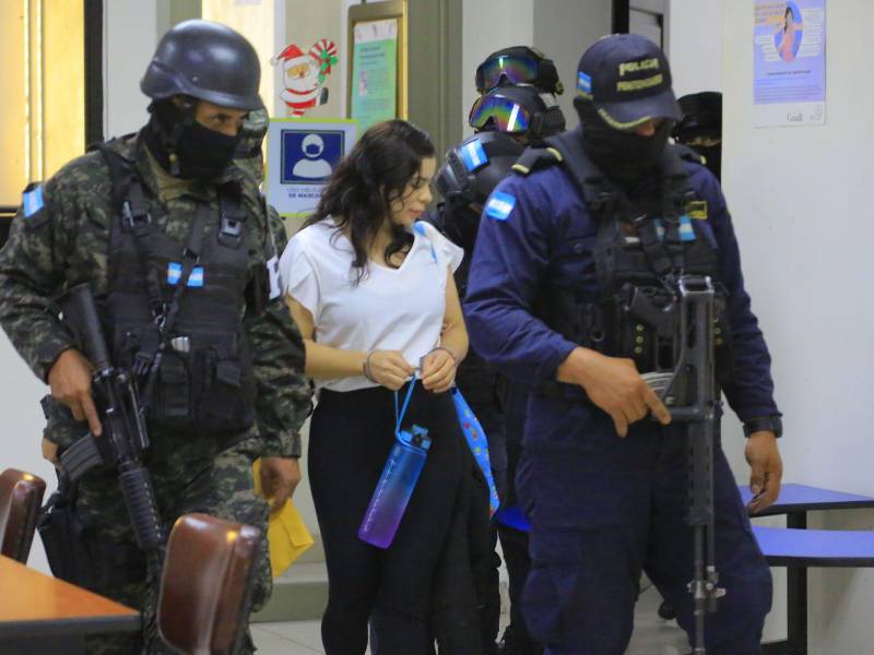 En noviembre, la exfiscal fue llevada a juicio oral y público, donde se evacuaron las pruebas de la fiscalía y la defensa; sin embargo, el tribunal no emitió fallo, a la espera de la decisión de los magistrados