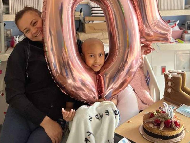 Dixia Cárcamo compartió la lucha contra la leucemia de su hija Monique durante tres años. A pesar de las dificultades, nunca dejó de confiar en Dios.