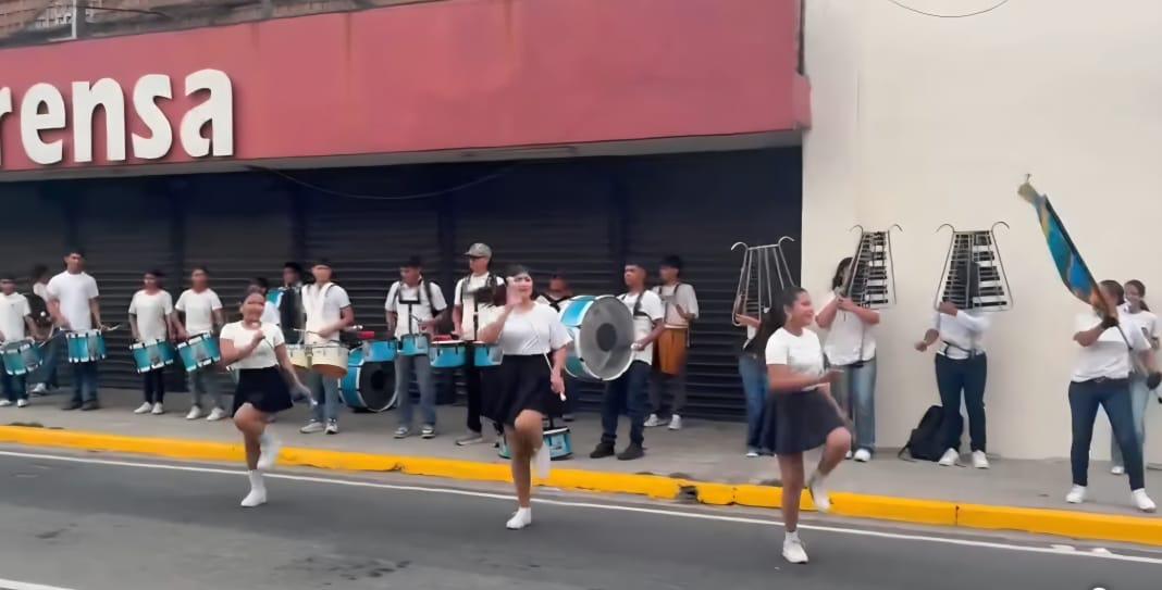 ¡No todo fue correr! Música y baile animaron la Media Maratón